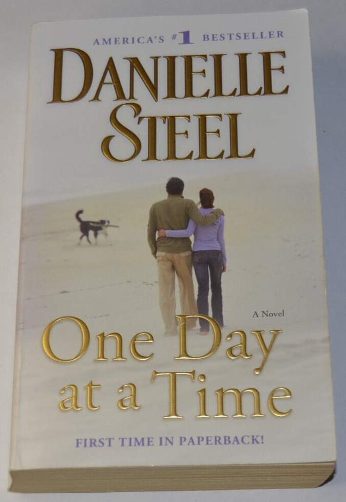 One day at a time - Danielle Steel - anglais - livre